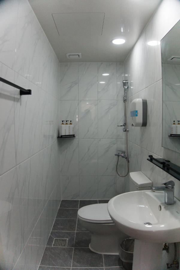 G-star Guest house 2*